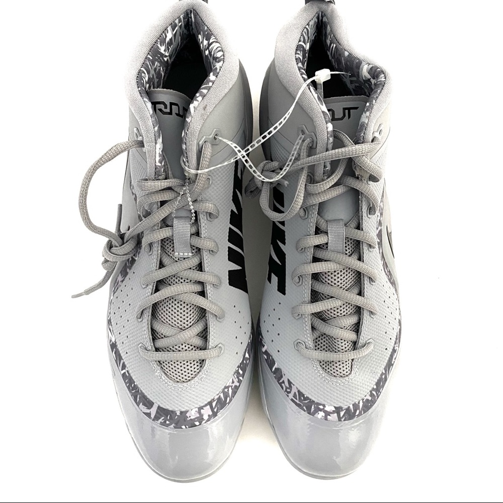 Nike Gray Trout Cleats Size 12.5